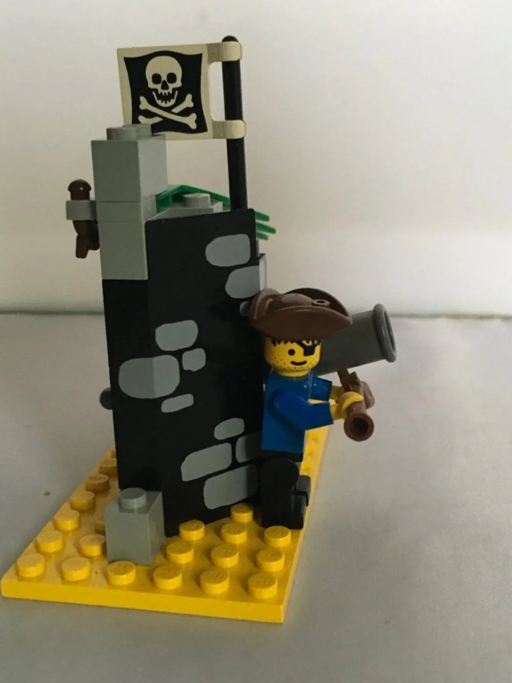 Pirates‎ LEGO Pirates I Battle Cove (1492)